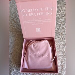 Brand New!! Cakes Plus Honey